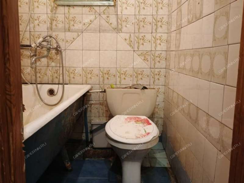 двухкомнатная квартира на улице Минеева дом 15