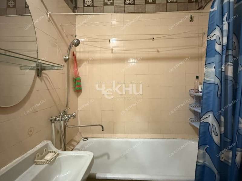 трёхкомнатная квартира в 6-м микрорайоне дом 19