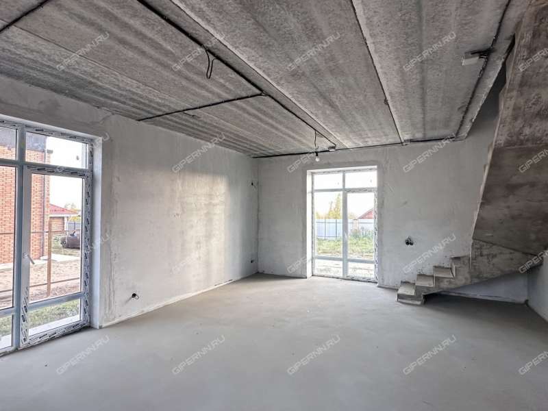 дом на Радужная ул. село Безводное