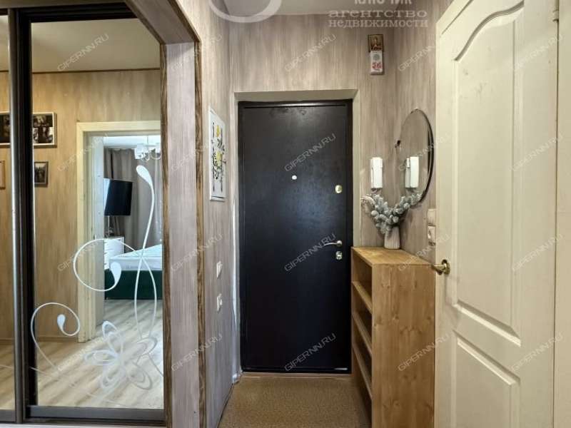 двухкомнатная квартира на Бурнаковской улице дом 51