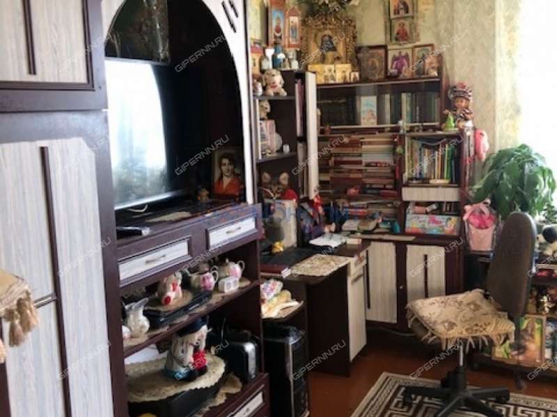 двухкомнатная квартира на улице Движенцев дом 4