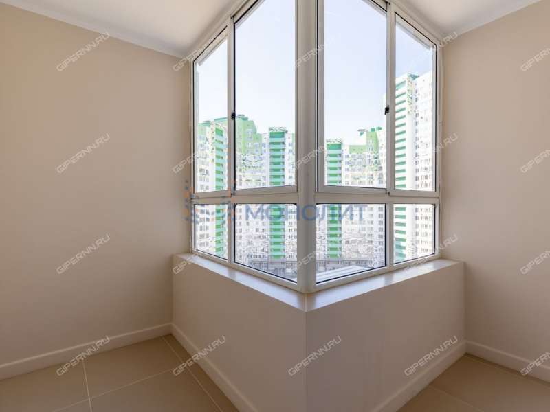 четырёхкомнатная квартира на Лысогорской улице дом 89 к1