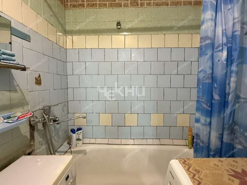 трёхкомнатная квартира на улице Тропинина дом 12