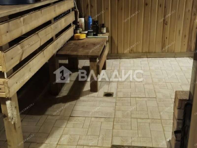 1/2 дома на улице Чванова