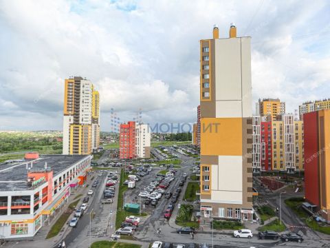 3-komnatnaya-ul-romantikov-d-8 фото