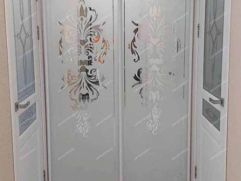 трёхкомнатная квартира на проспекте Кирова дом 33а