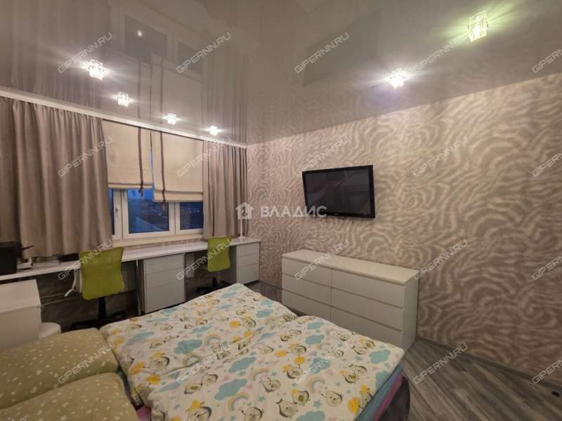 трёхкомнатная квартира на Белозерской улице дом 4