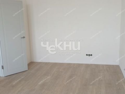 1-komnatnaya-ul-sergeya-akimova-d-50 фото