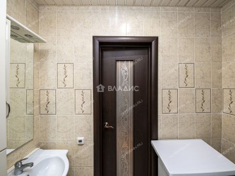 1-komnatnaya-ul-rodionova-d-189-24 фото