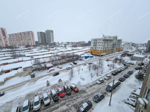 3-komnatnaya-ul-rodionova-d-165-k10 фото