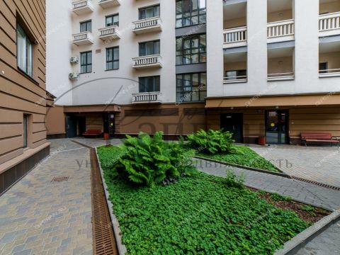3-komnatnaya-pl-svobody-d-7 фото