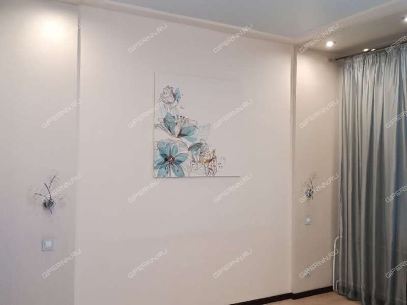 трёхкомнатная квартира на улице Коминтерна дом 139