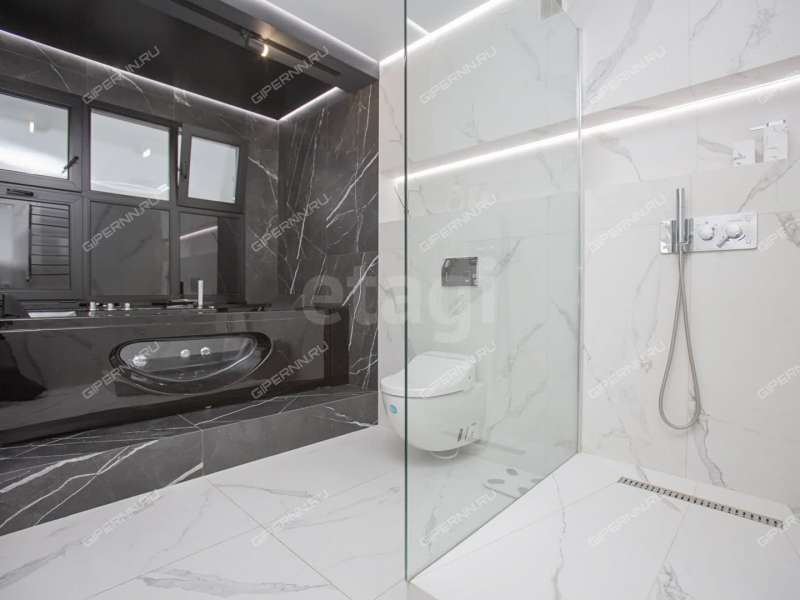 трёхкомнатная квартира на улице Минина дом 29