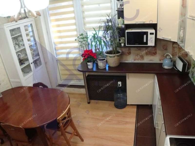 трёхкомнатная квартира на улице Родионова дом 165 к3