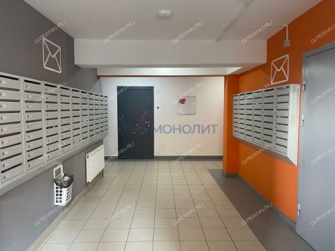 2-komnatnaya-ul-romantikov-d-6 фото