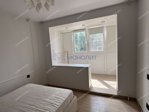 3-komnatnaya-ul-shalyapina-d-22 фото