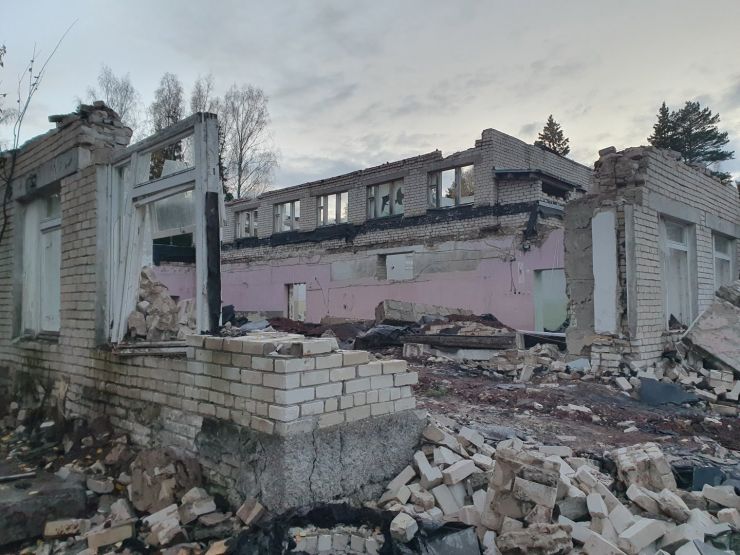 Разрушенная столовая. Фото: Ксения Ражева