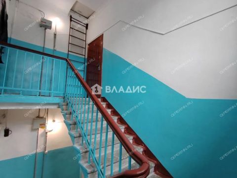 3-komnatnaya-ul-beketova-d-4a фото
