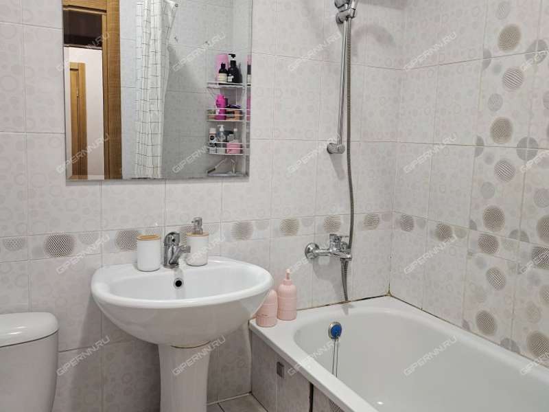 однокомнатная квартира на бульваре 60-летия Октября дом 23 к4