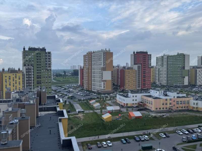 четырёхкомнатная квартира на улице Романтиков дом 13