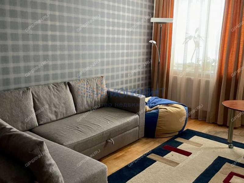 трёхкомнатная квартира на улице Семашко дом 12