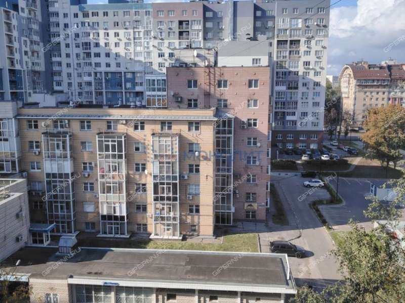 трёхкомнатная квартира на улице Невзоровых дом 1