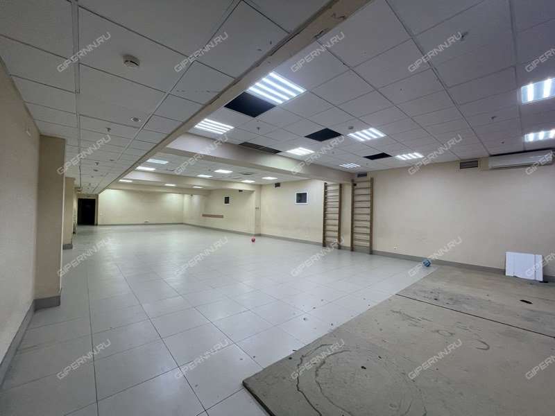 помещение под торговую площадь на улице Краснодонцев