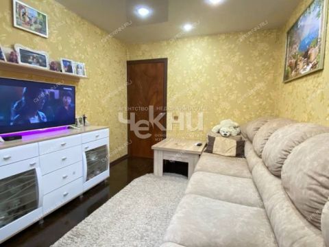 3-komnatnaya-ul-rodionova-d-197-k2 фото