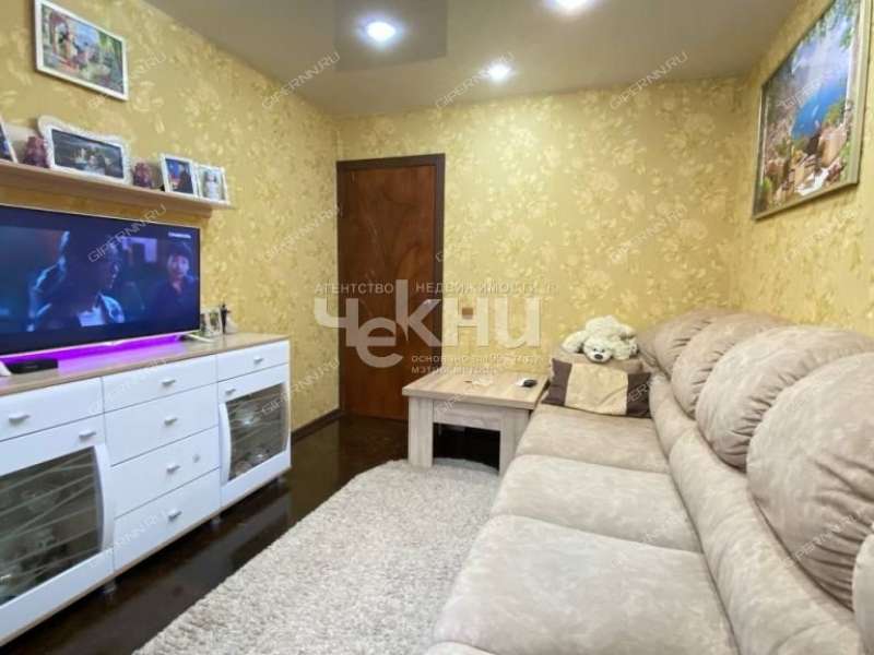 трёхкомнатная квартира на улице Родионова дом 197 к2