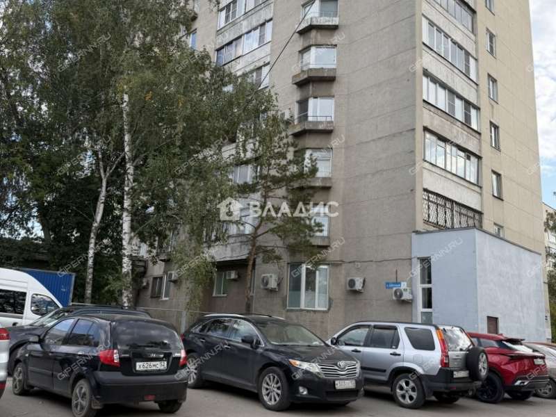трёхкомнатная квартира на Заречном бульваре дом 1