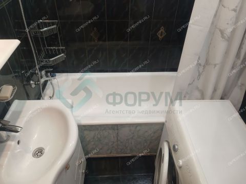 3-komnatnaya-ul-avangardnaya-d-16 фото