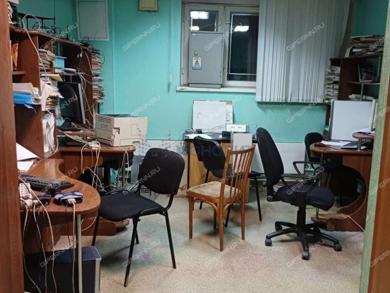 помещение под помещение свободного назначения на улице Невзоровых
