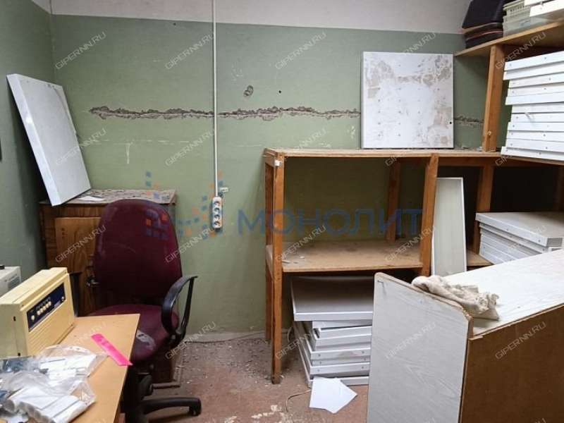 шестикомнатная квартира на улице Политбойцов дом 16