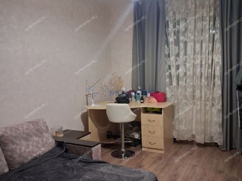 3-komnatnaya-ul-romantikov-d-13 фото