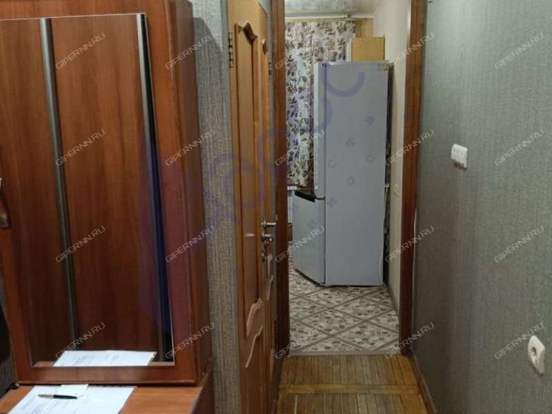 двухкомнатная квартира на бульваре 60-летия Октября дом 13