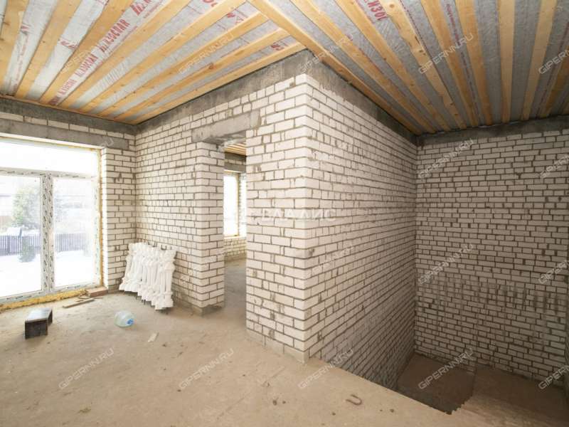 дом на  деревня Утечино