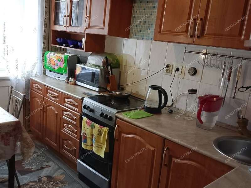 трёхкомнатная квартира на Космической улице дом 36