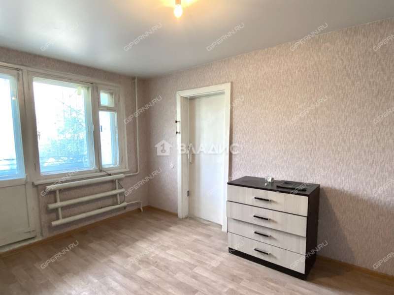 трёхкомнатная квартира на улице Героя Советского Союза Прыгунова дом 20