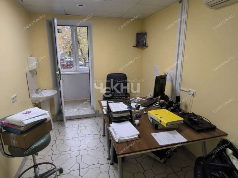 помещение под помещение свободного назначения на улице Звездинка