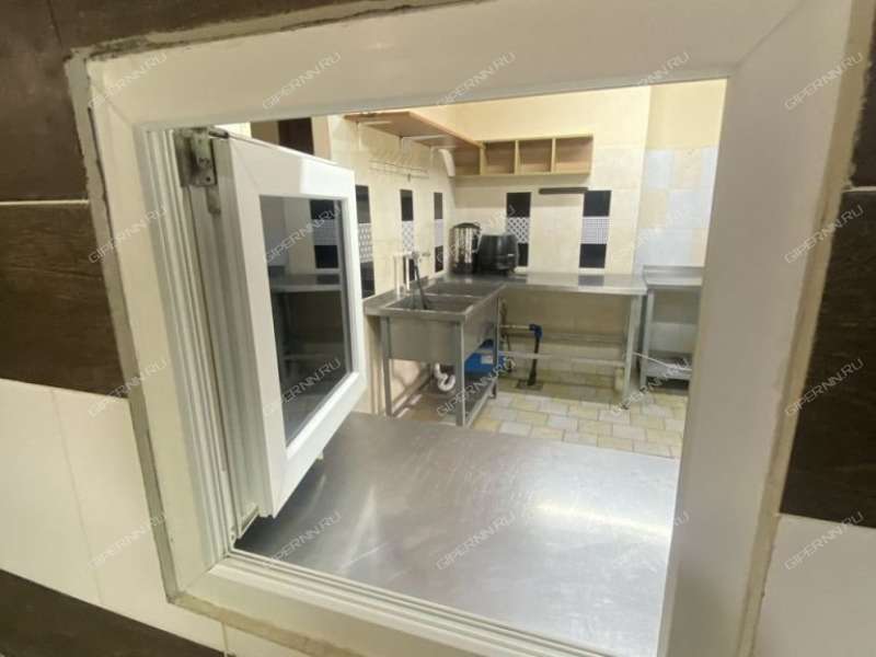 здание под недвижимость под общепит на Большевистской улице