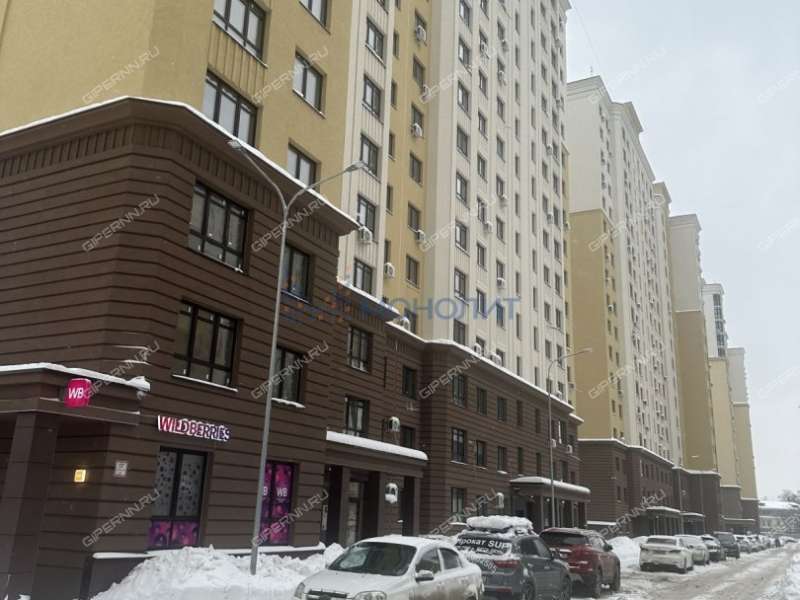 помещение под офис, торговую площадь на улице 50-летия Победы