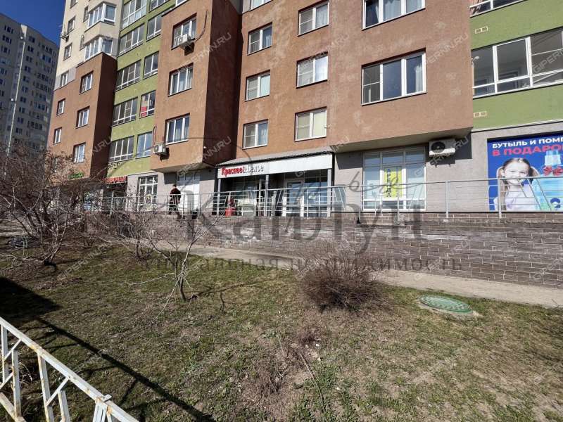 помещение под торговую площадь на улице Академика Сахарова