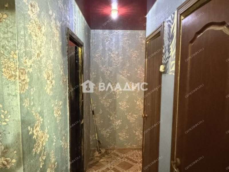 четырёхкомнатная квартира на улице Максима Горького дом 158