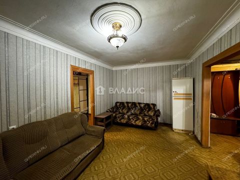 2-komnatnaya-poselok-40-let-oktyabrya-ul-orbeli-d-5 фото