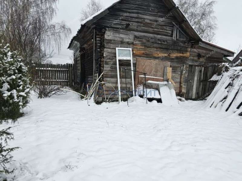 дом на улице 40 лет Победы деревня Пияичное