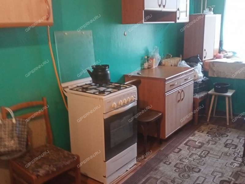 трёхкомнатная квартира на проспекте Кирова дом 11