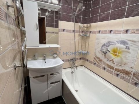 2-komnatnaya-ul-sergeya-tyulenina-d-19 фото