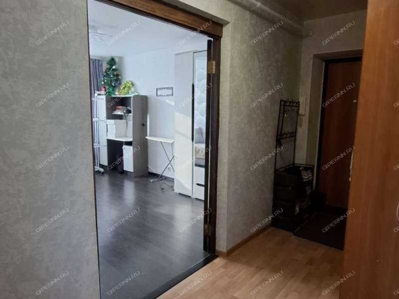 трёхкомнатная квартира на Школьной улице дом 50 посёлок Ждановский