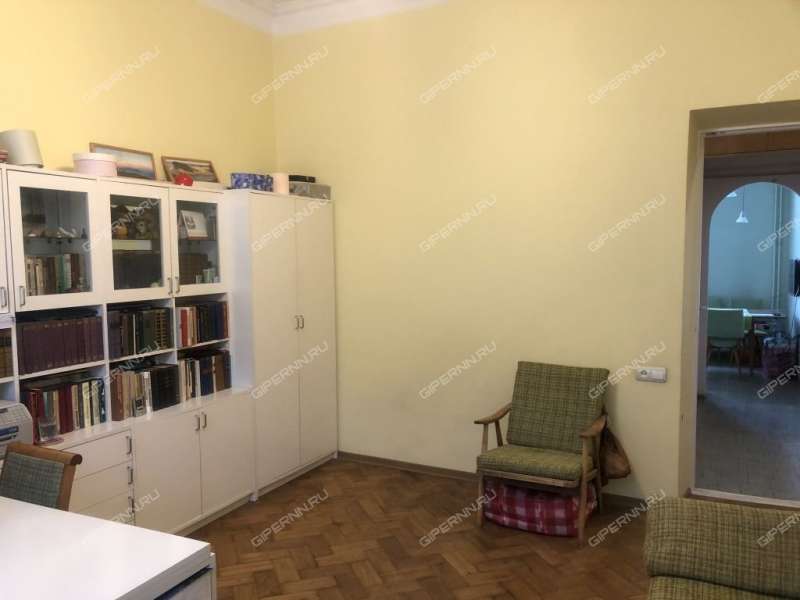 трёхкомнатная квартира на улице Ватутина дом 2