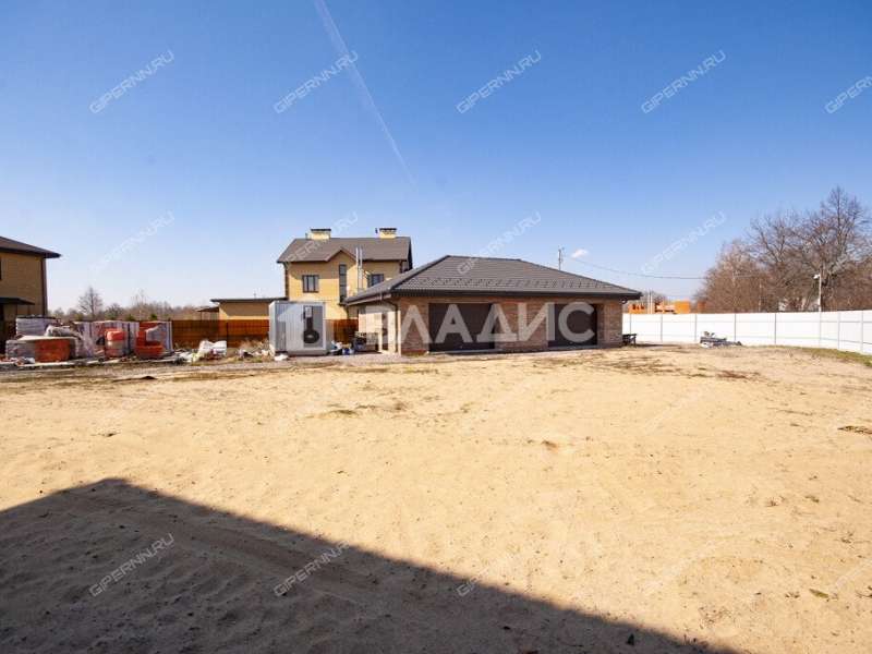 дом на улице Золотой Ключик территория ДНП Земляничная Поляна